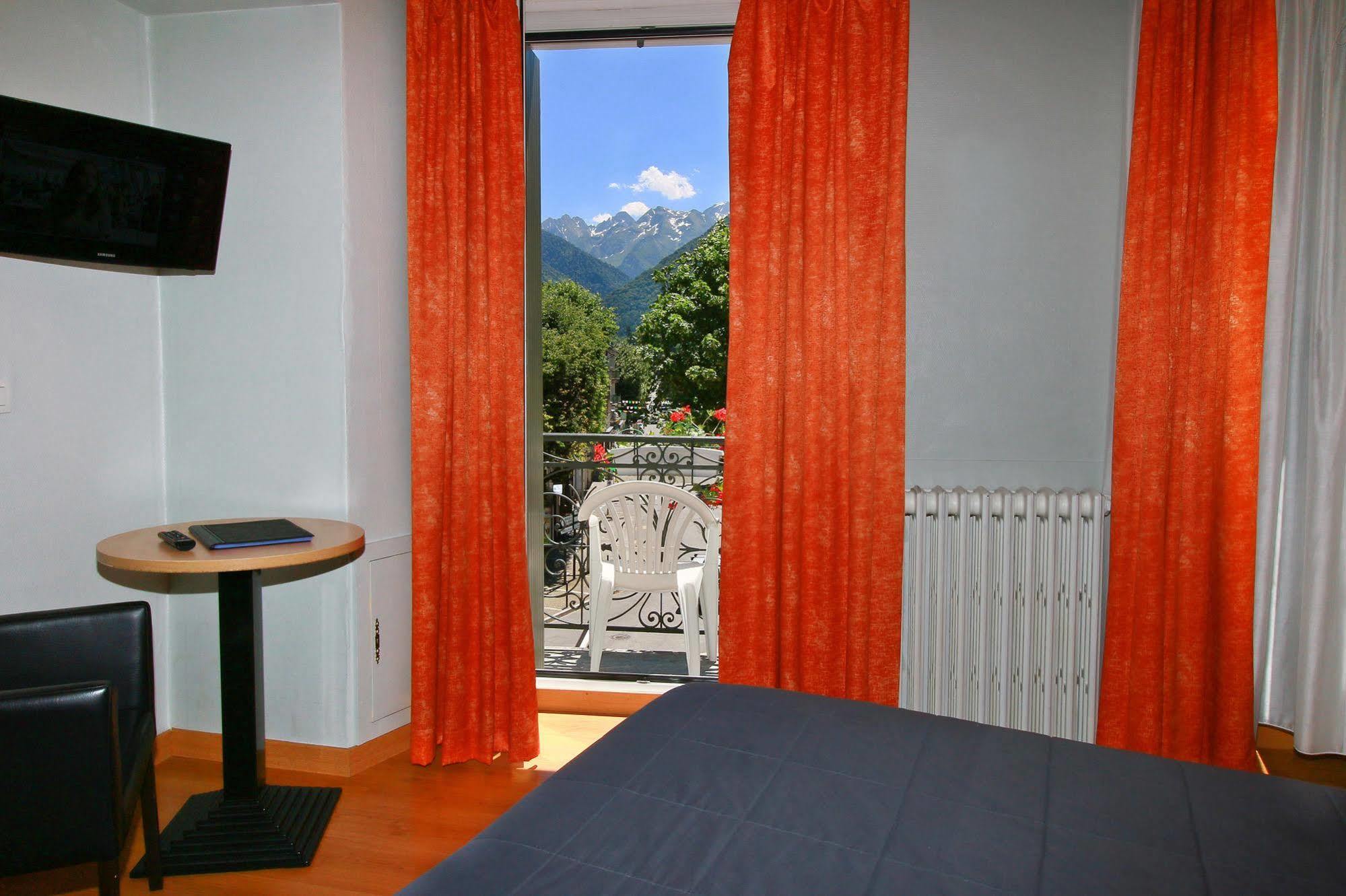 Hotel Panoramic Bagnères-de-Luchon 외부 사진