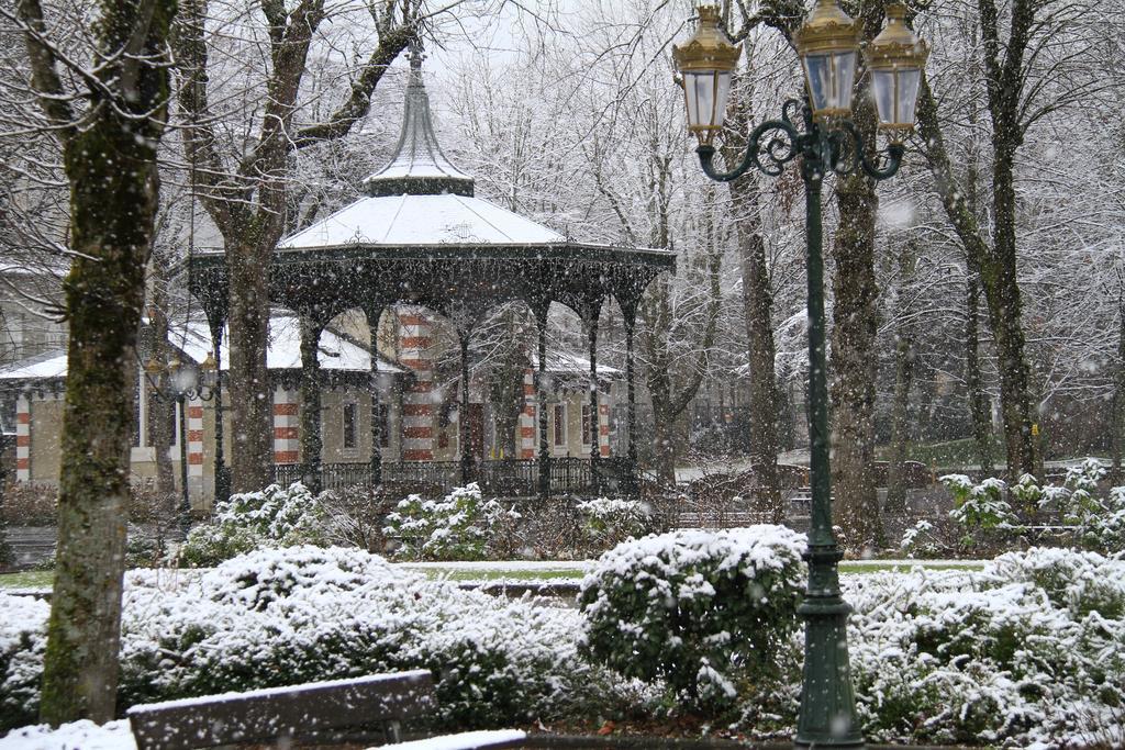 Hotel Panoramic Bagnères-de-Luchon 외부 사진